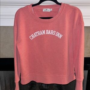 Vineyard Vines Chatham Bars Inn used sweatshirt. Size M. This is broken in!